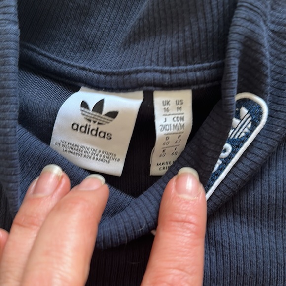 Adidas retro track suit - Picture 9 of 14